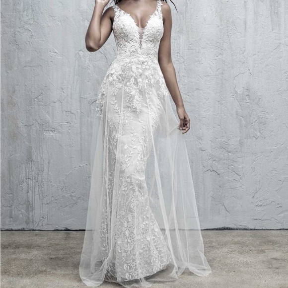 Brand New Wedding Dress Madison James MJ567 - Picture 3 of 15